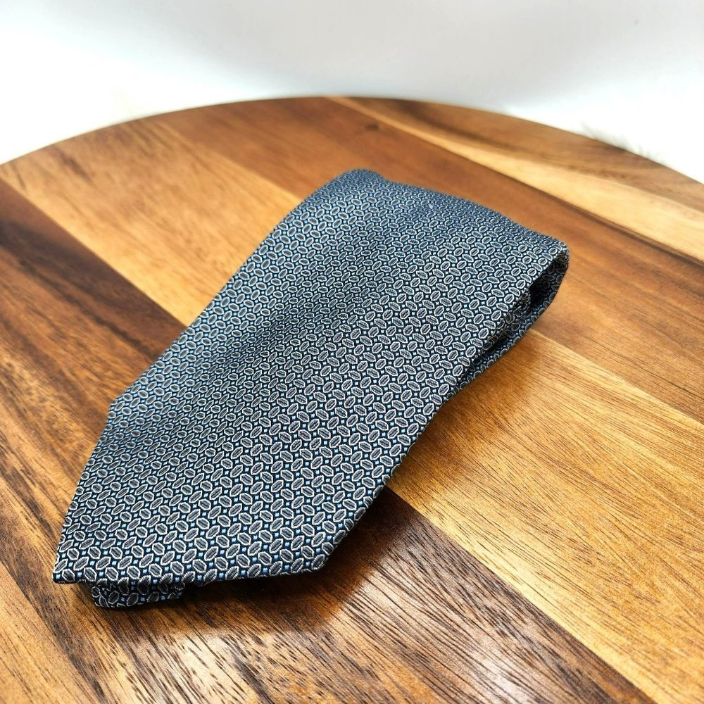 Nautica Neck Tie Navy Blue Cream Modern Print 100% Silk Professional Office Suit